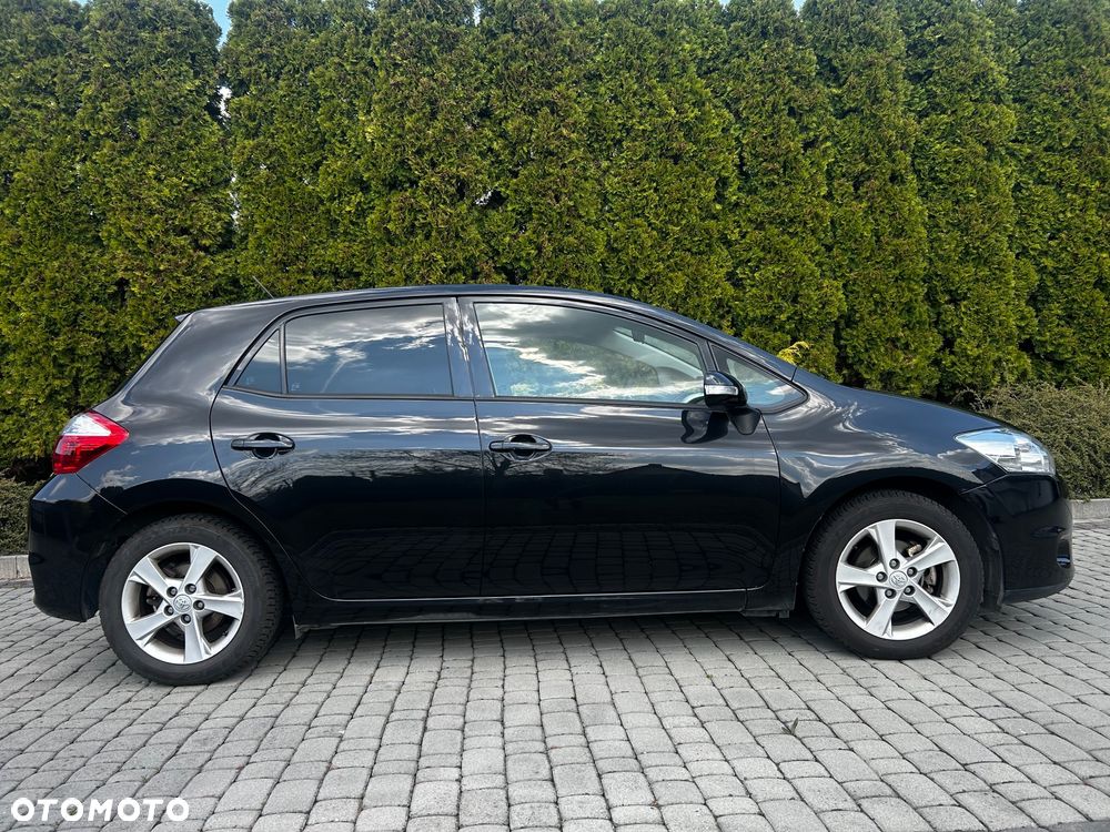 Toyota Auris 1.6 Premium - 3