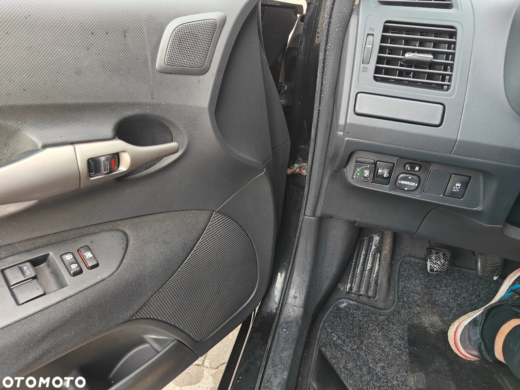 Toyota Auris 1.4 VVT-i - 13