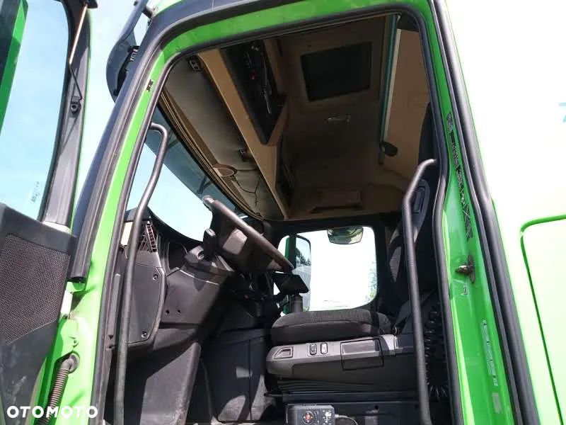 Mercedes-Benz Actros - 6