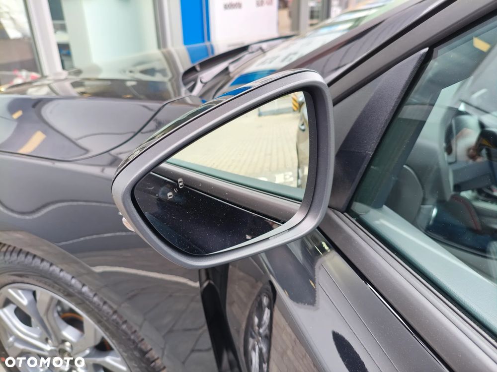 Ford Focus 1.0 EcoBoost mHEV ST-Line X - 12