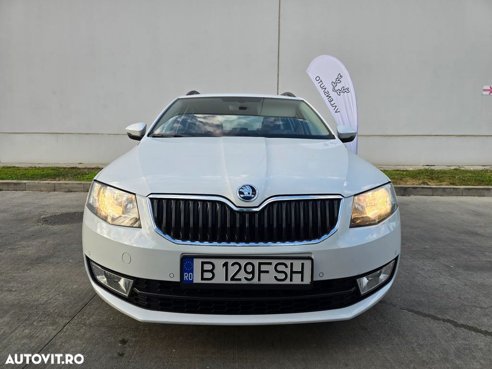 Skoda Octavia 2.0 TDI DSG Ambition - 3