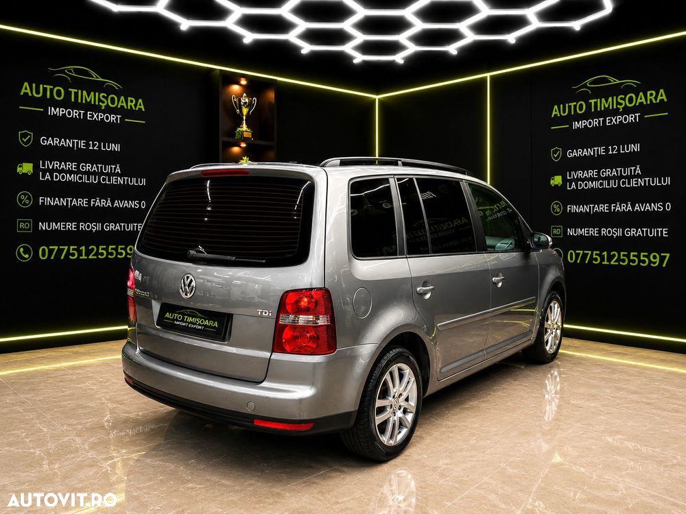 Volkswagen Touran - 3