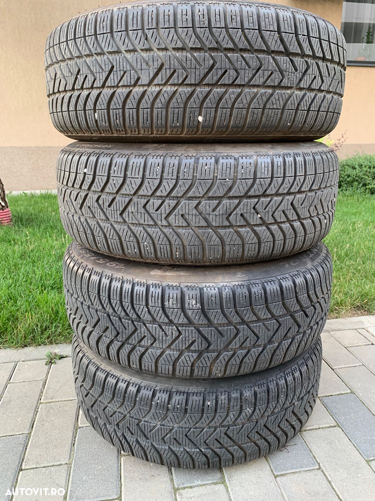 Roți Aliaj cu cauciuc Pirelli Run flat 195 55 16 - 2