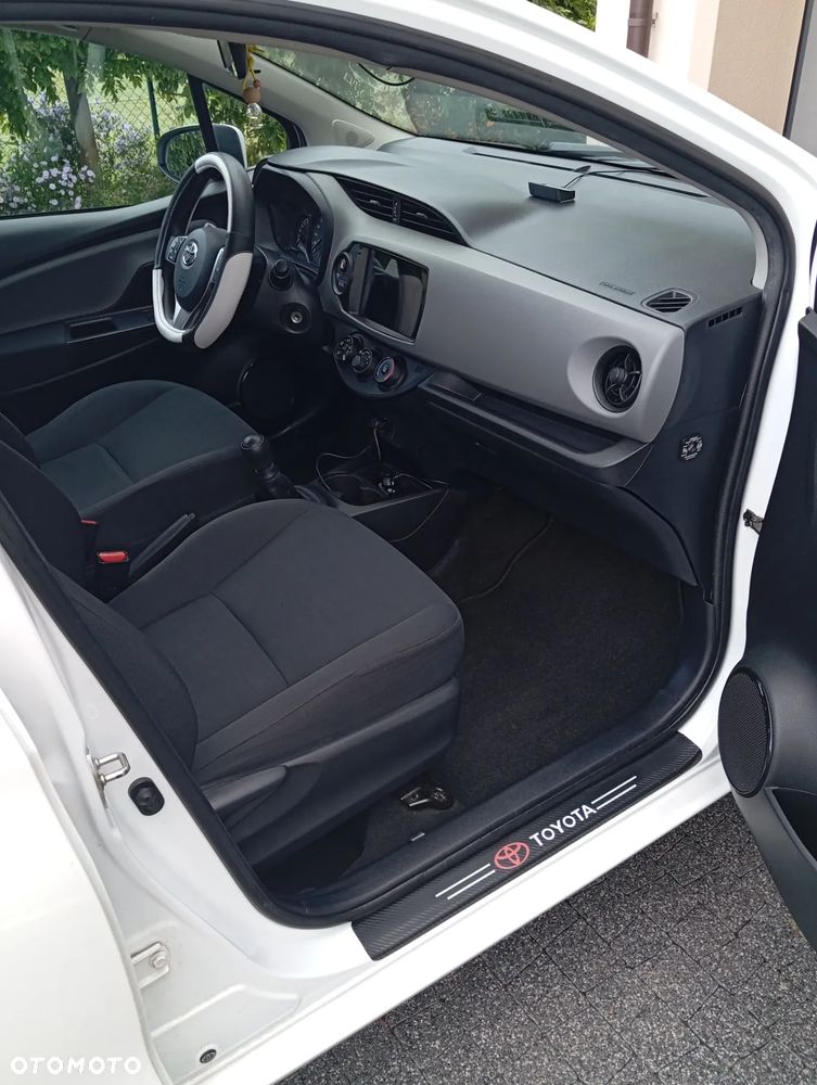 Toyota Yaris 1.0 Active - 17