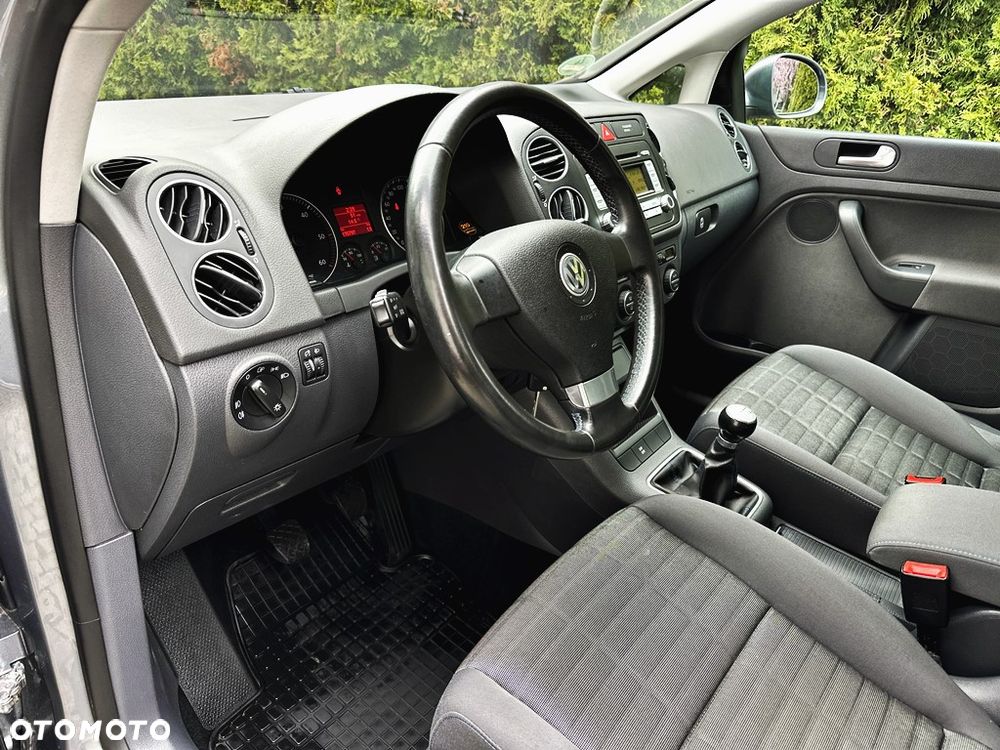 Volkswagen Golf Plus 1.9 TDI DPF Tour Edition - 6