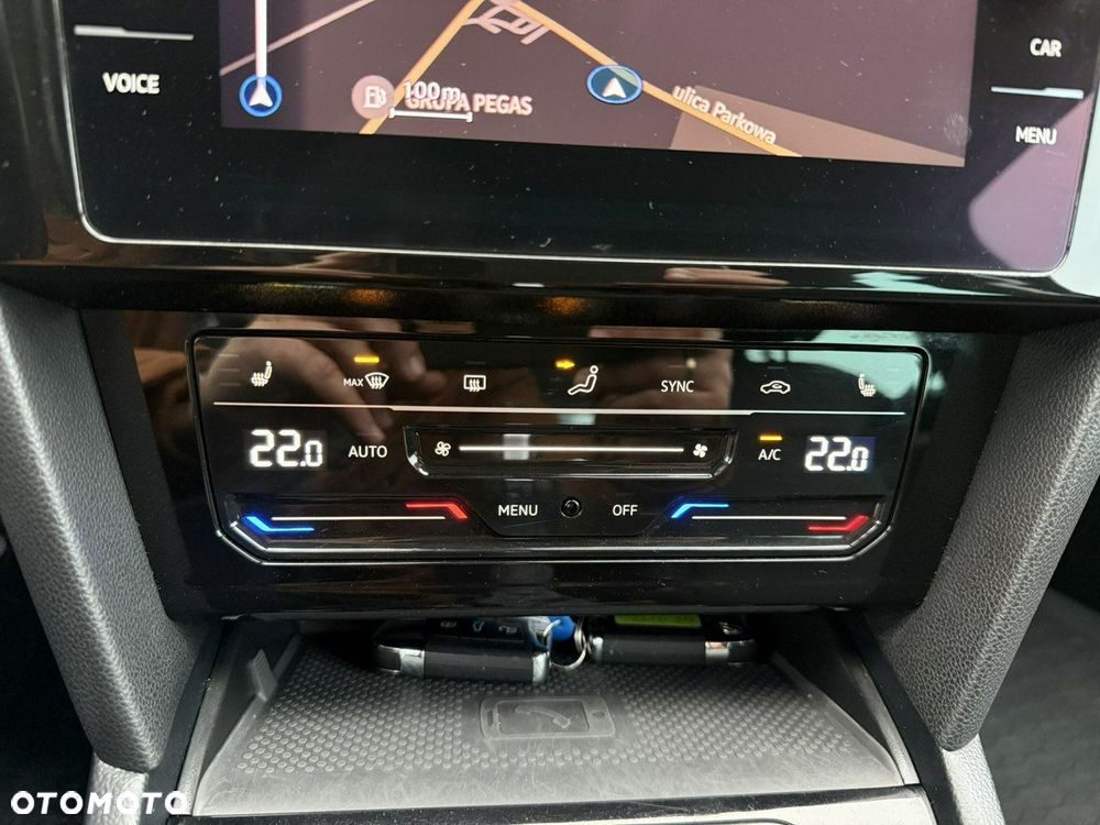 Volkswagen Passat - 7