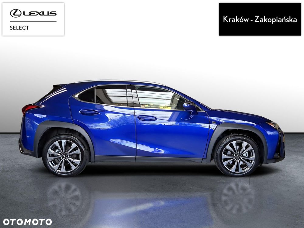 Lexus UX 300h F Sport Design - 7