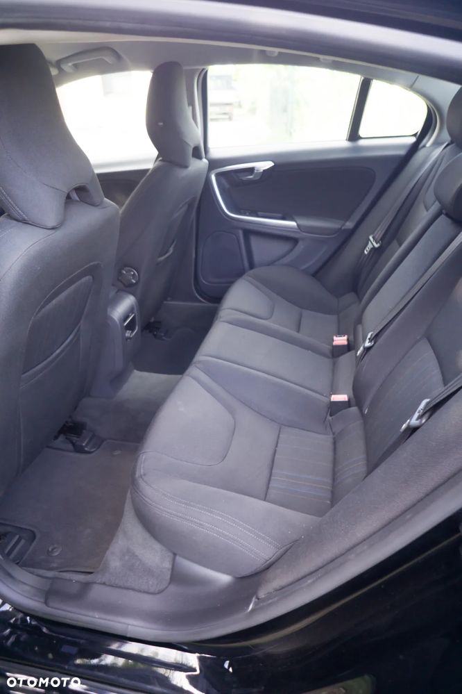 Volvo S60 DRIVe Momentum - 11