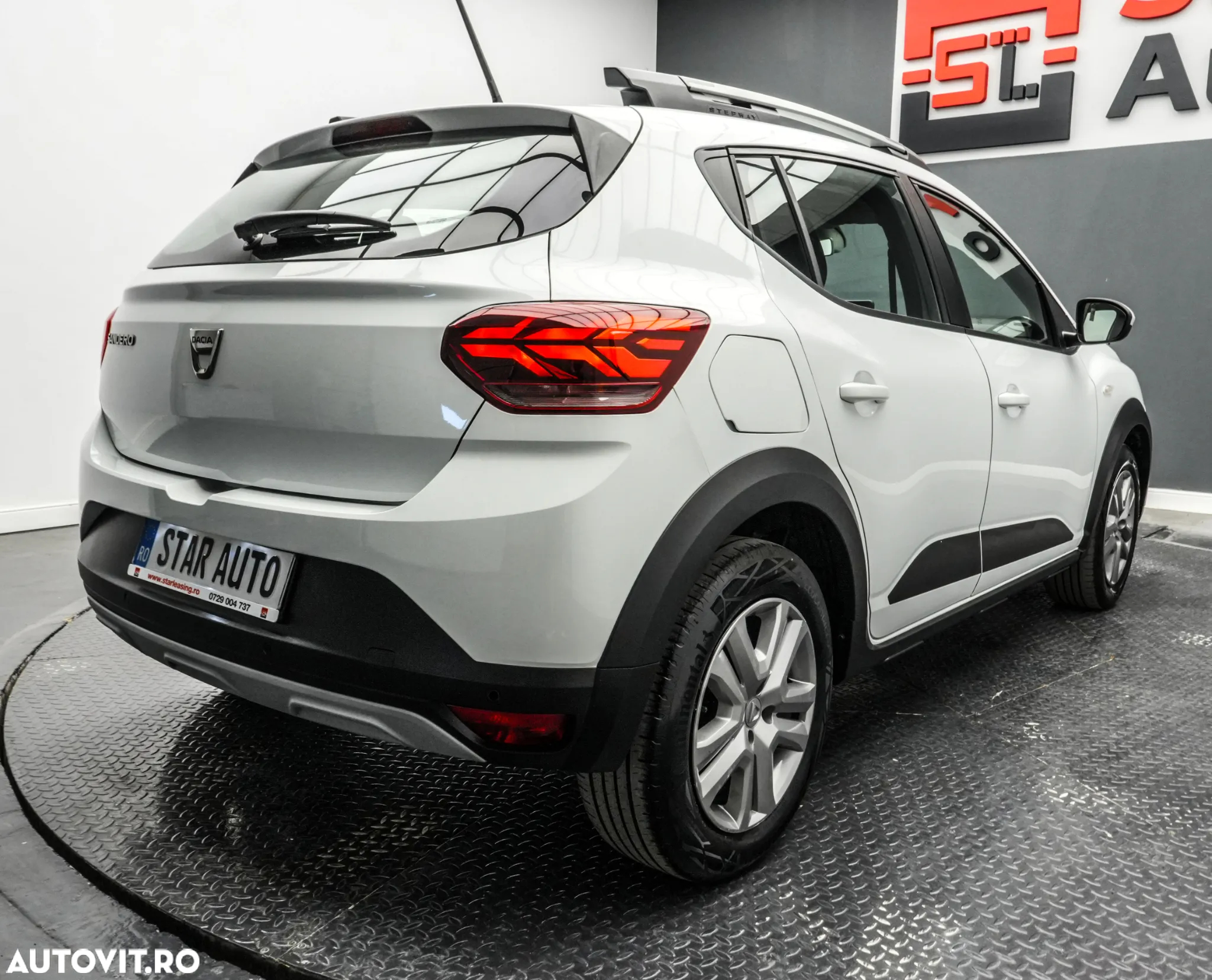 Dacia Sandero Stepway TCe 90 MT6 Expression - 6