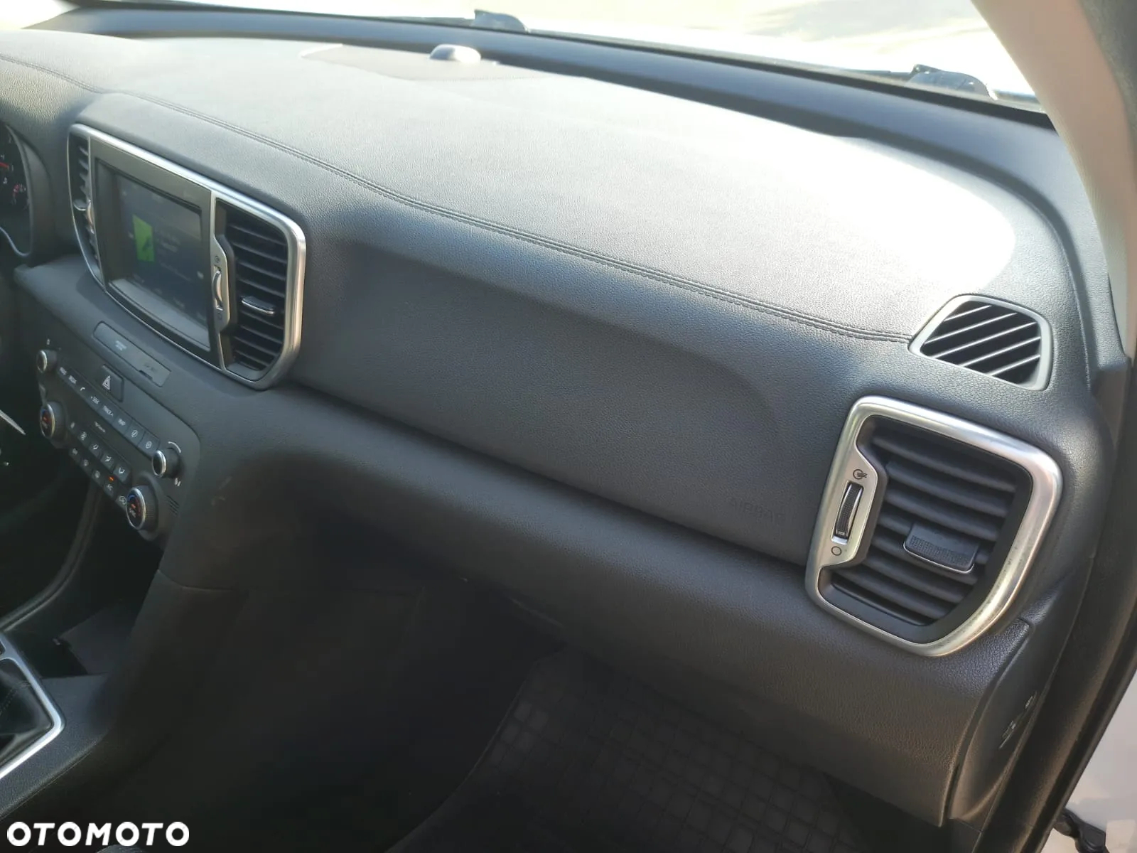 Kia Sportage 1.7 CRDI 2WD Dream-Team Edition - 17