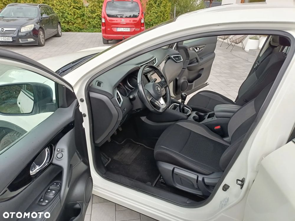Nissan Qashqai - 14