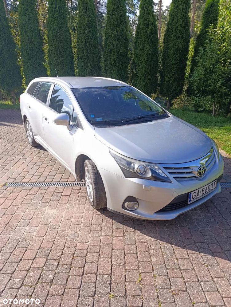 Toyota Avensis 2.0 D-4D Premium - 1