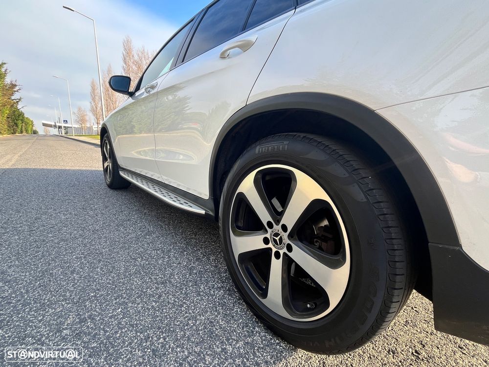 Mercedes-Benz GLC 220 d 4Matic 9G-TRONIC AMG Line - 32