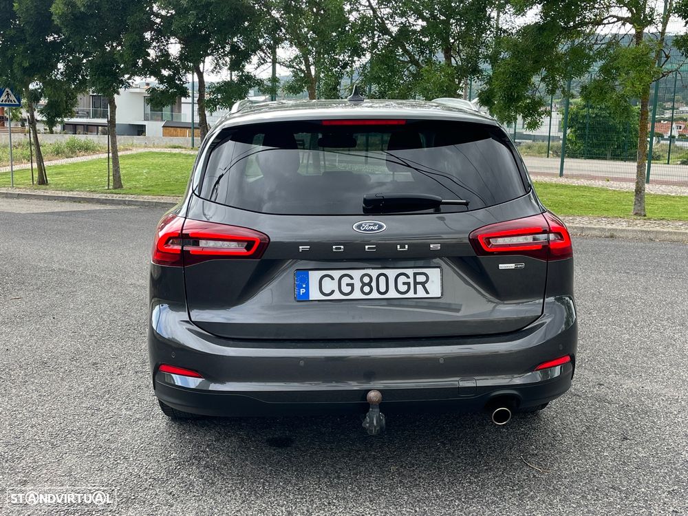 Ford Focus SW 1.0 EcoBoost S&S TITANIUM - 6