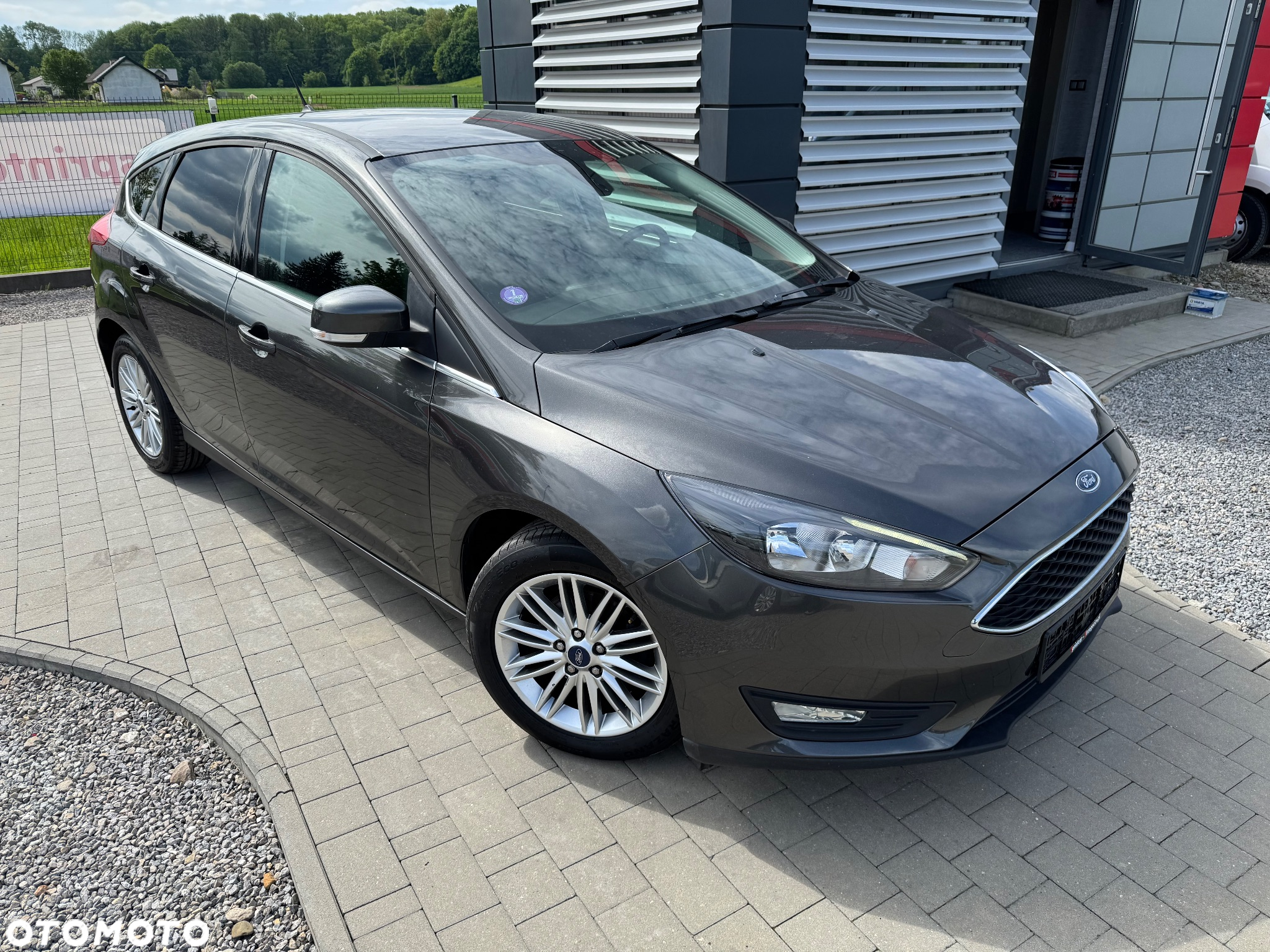 Ford Focus 1.0 EcoBoost Start-Stopp-System SYNC Edition - 4