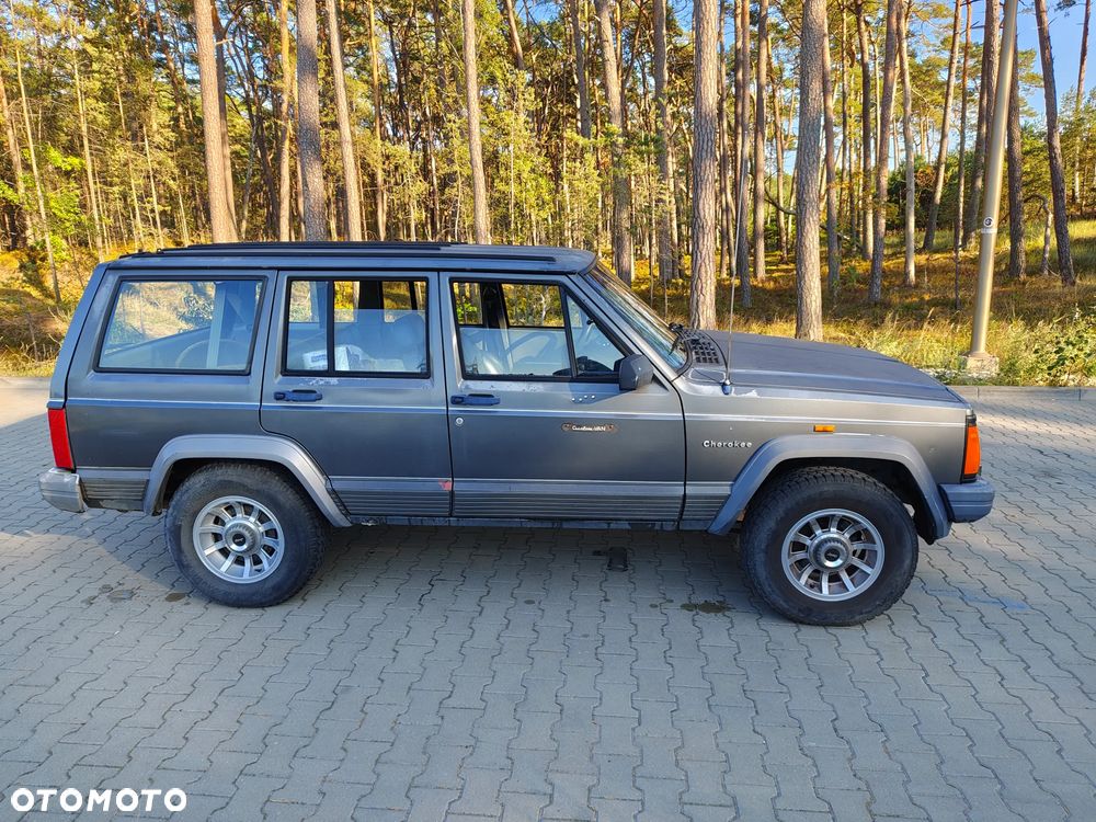 Jeep Cherokee 4.0 Country - 7