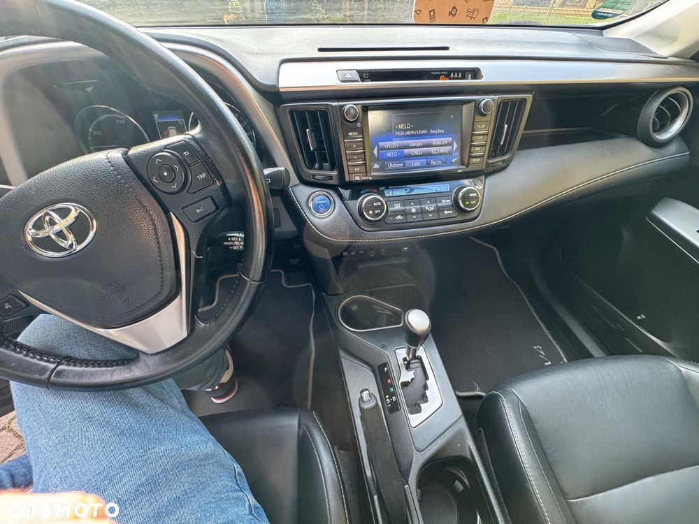 Toyota RAV4 - 15