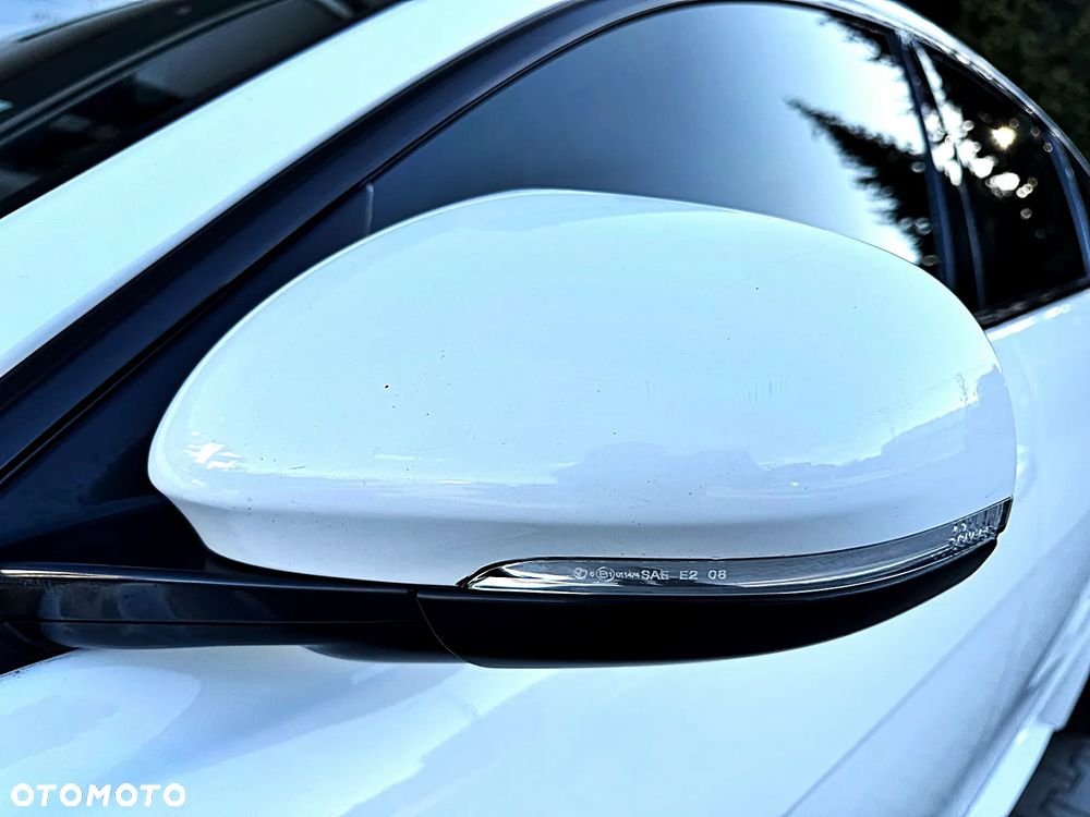 Jaguar XE 20d R-Sport - 15