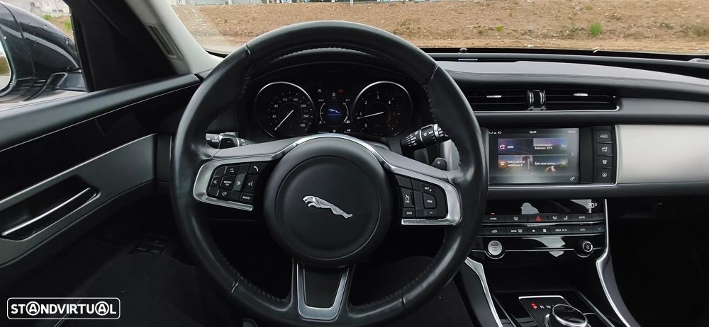 Jaguar XF Sportbrake E-Performance Aut. Prestige - 3