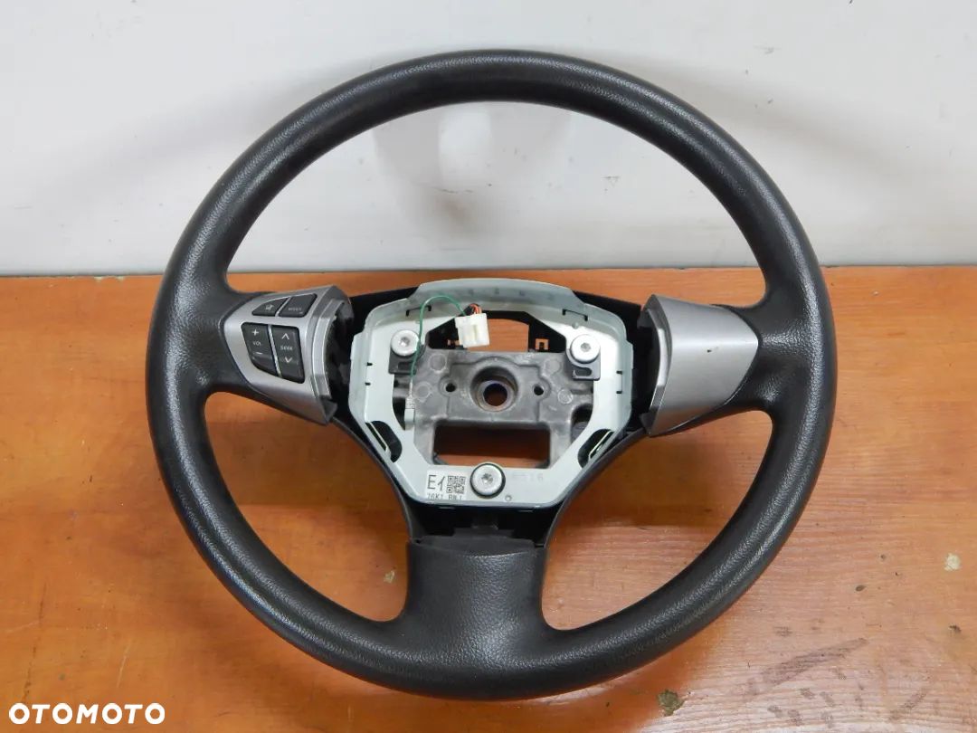 kierownica Suzuki Grand Vitara II 05-14 Ładna Łuków części - 1