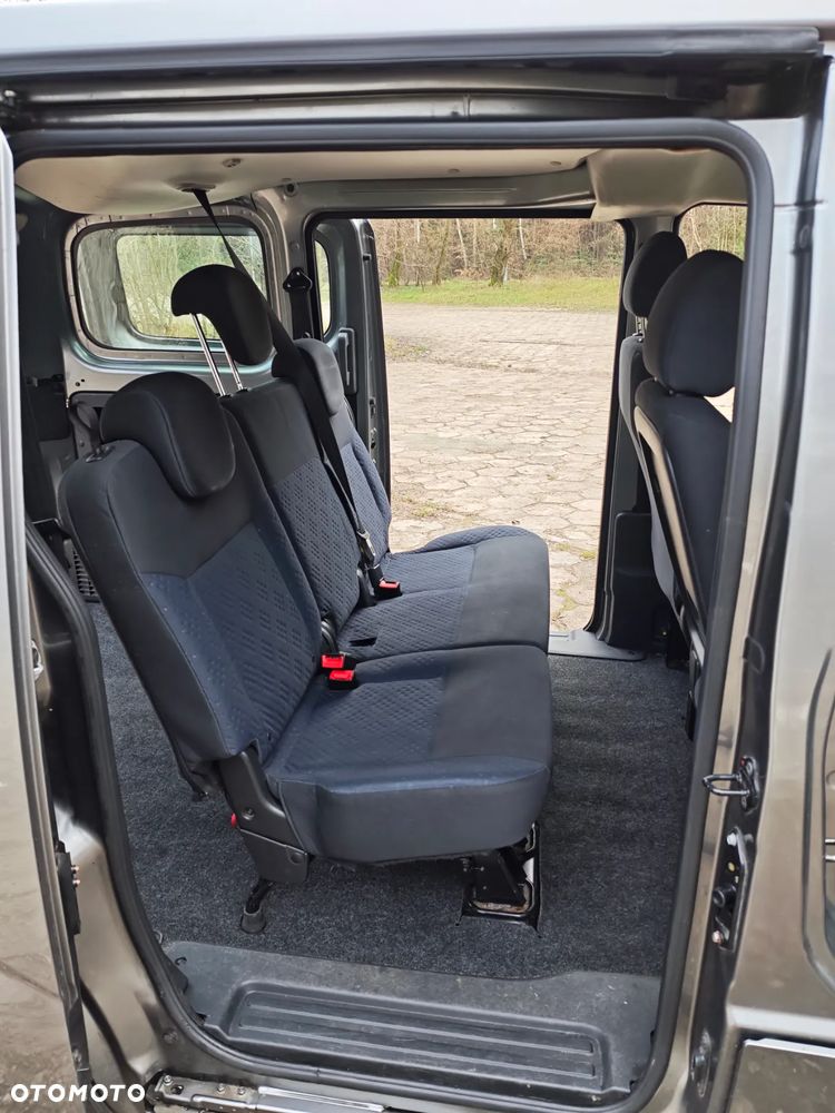 Nissan NV200 Evalia 1.5 Premium - 23