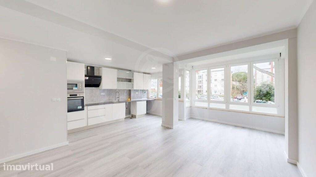 T2 Totalmente Remodelado - Oeiras Centro - Grande imagem: 5/27