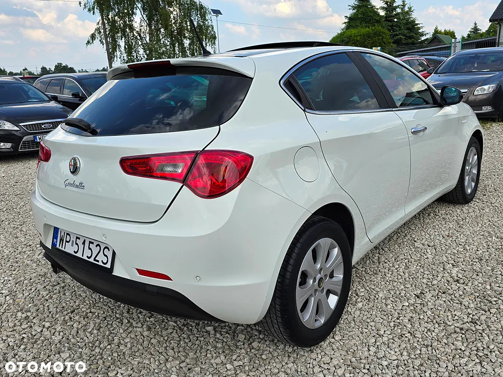 Alfa Romeo Giulietta 1.6 JTDM Distinctive - 12