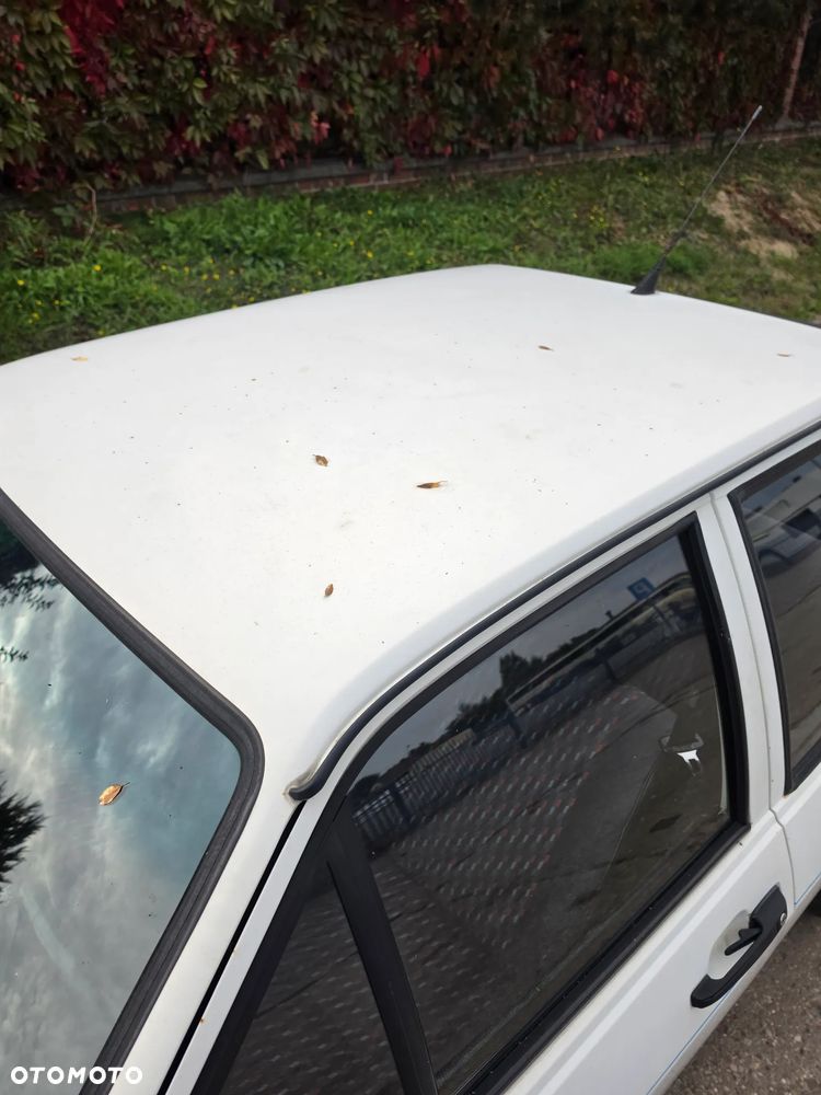 Volkswagen Polo - 7