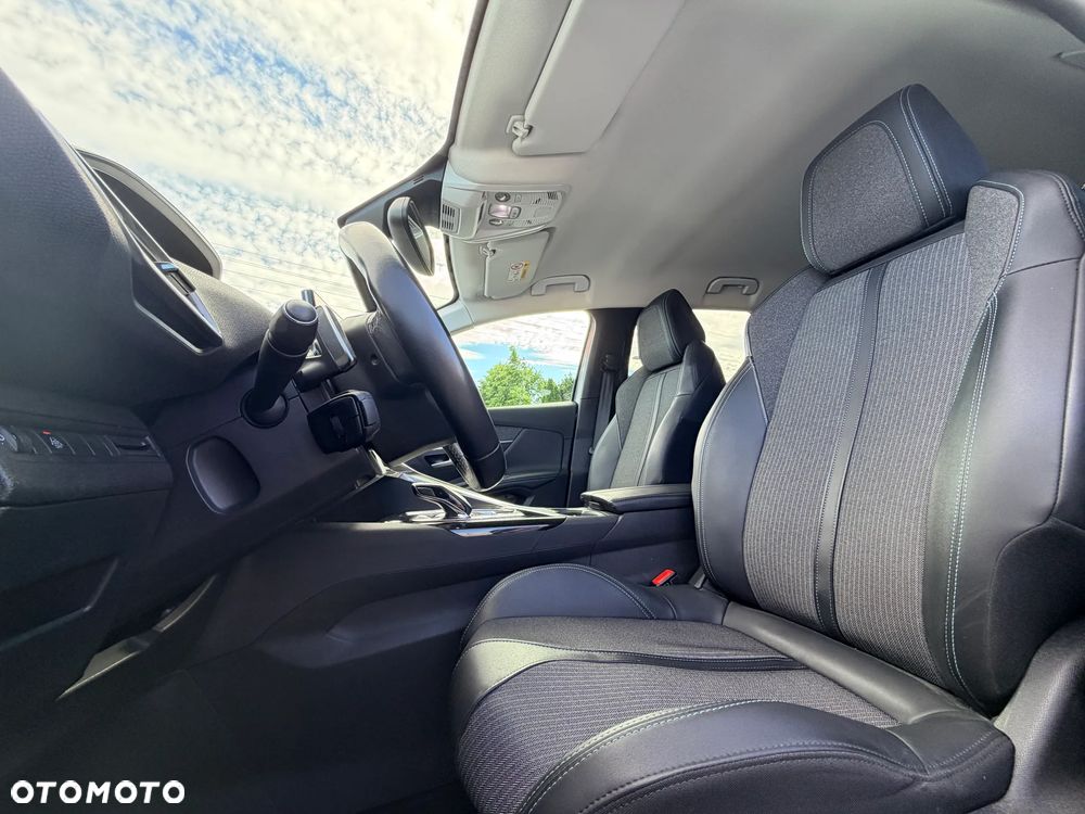Peugeot 3008 1.5 BlueHDi Allure S&S EAT8 - 13