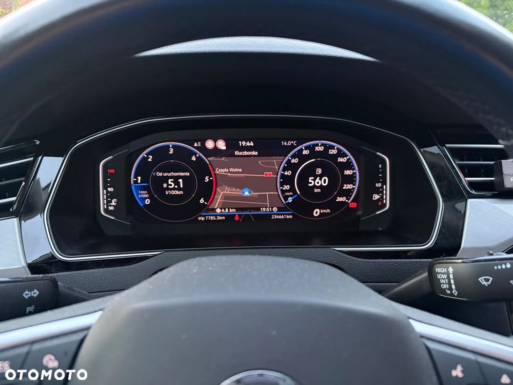 Volkswagen Passat 2.0 TDI EVO Business - 27