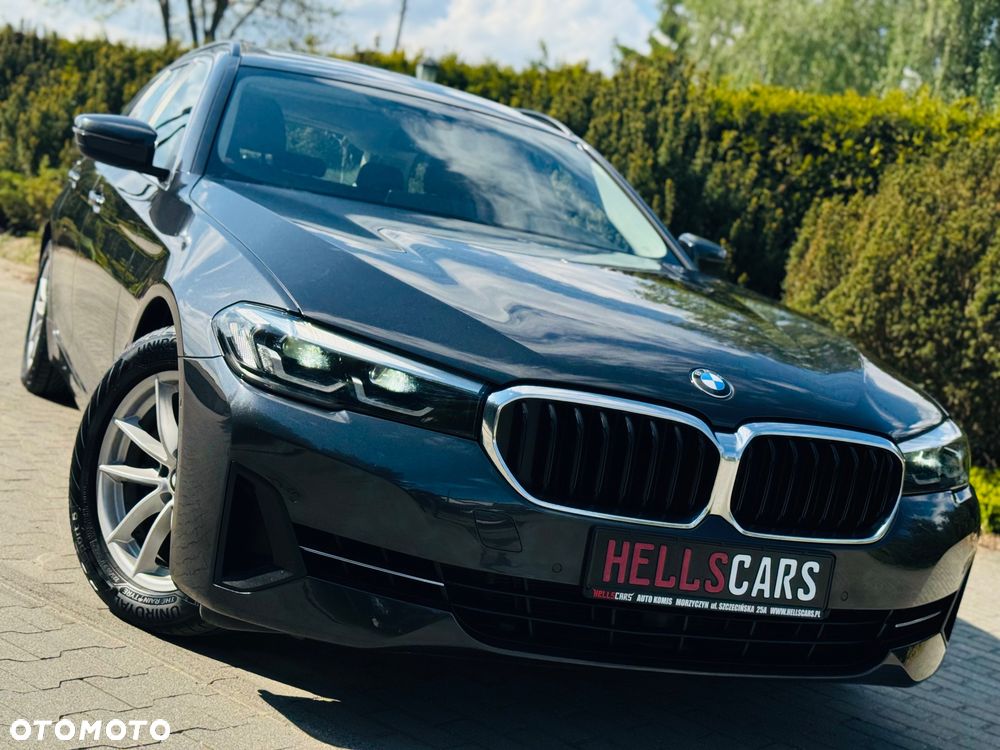 BMW Seria 5 520i Sport Line - 1