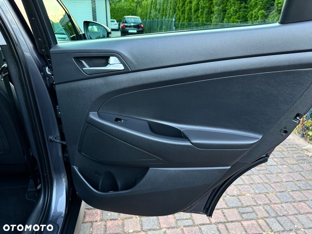 Hyundai Tucson blue 1.6 GDi 2WD Passion - 12