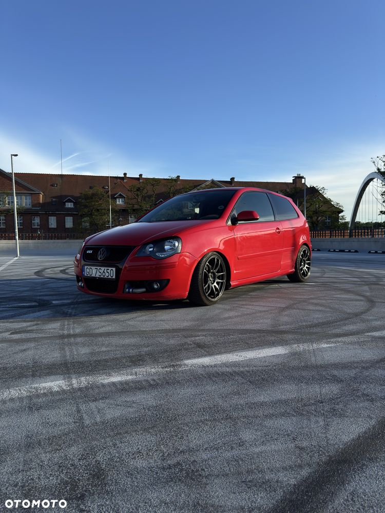 Volkswagen Polo - 1
