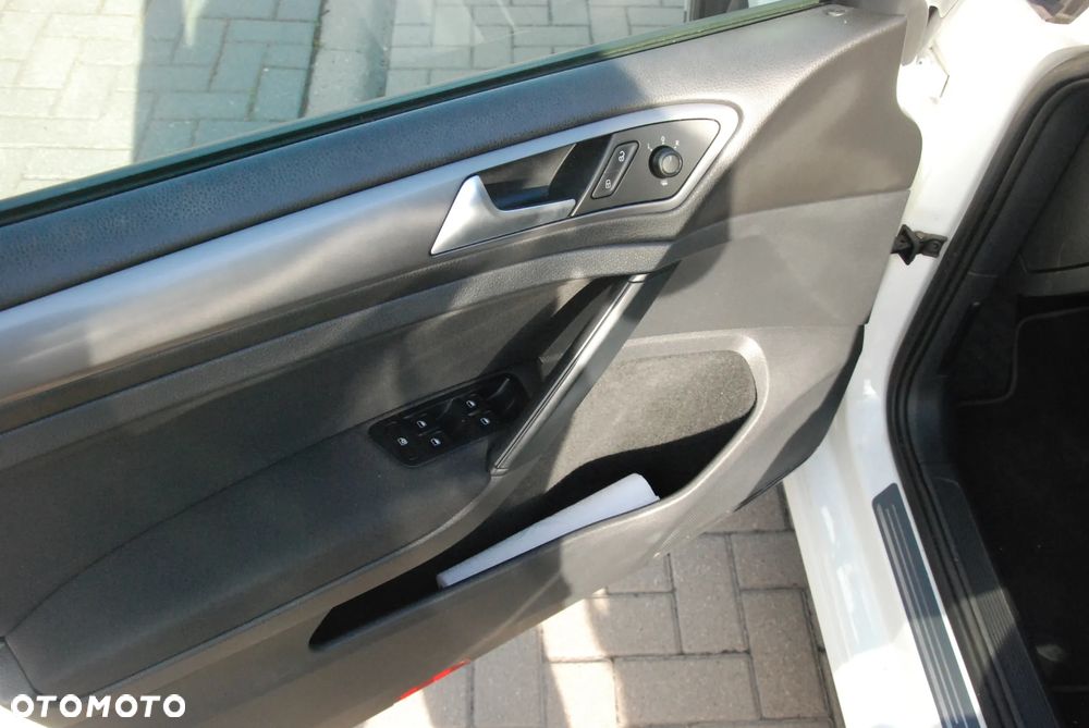 Volkswagen Golf 1.2 TSI Comfortline - 12