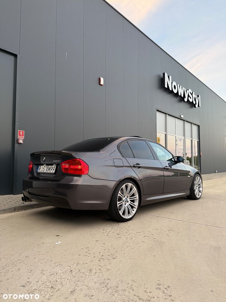 BMW Seria 3 - 1