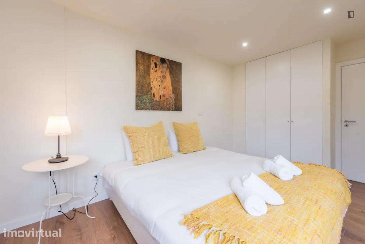 Apartamento com 2 quartos - localizado em Sé Porto - Grande imagem: 3/20