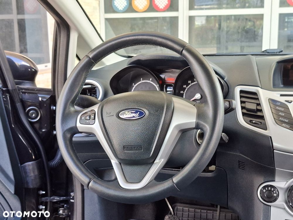 Ford Fiesta 1.25 Champions Edition - 30