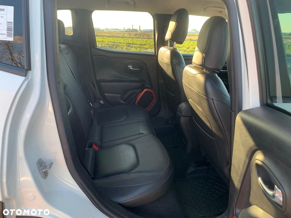 Jeep Renegade - 27