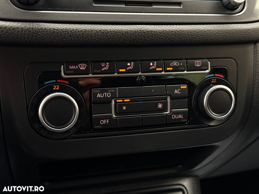 Volkswagen Tiguan 2.0 TDI DPF BlueMotion Technology Sport & Style - 12