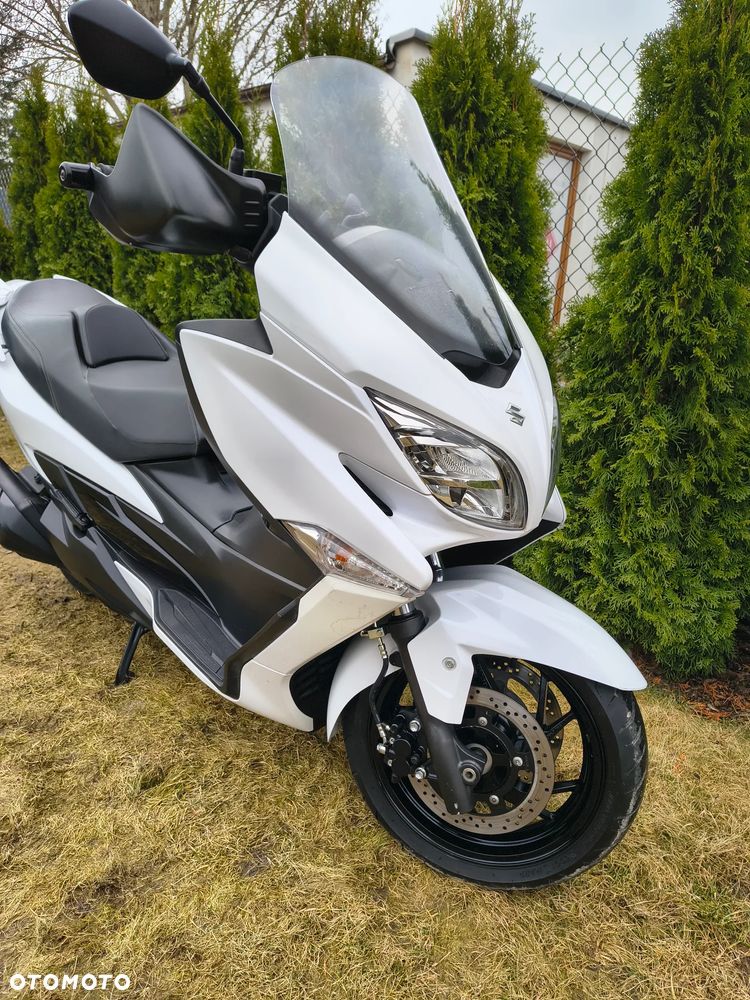 Suzuki Burgman - 3