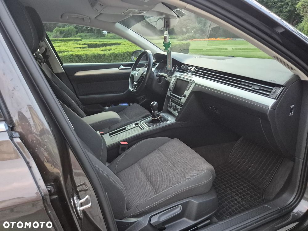 Volkswagen Passat 2.0 TDI BMT Highline - 9