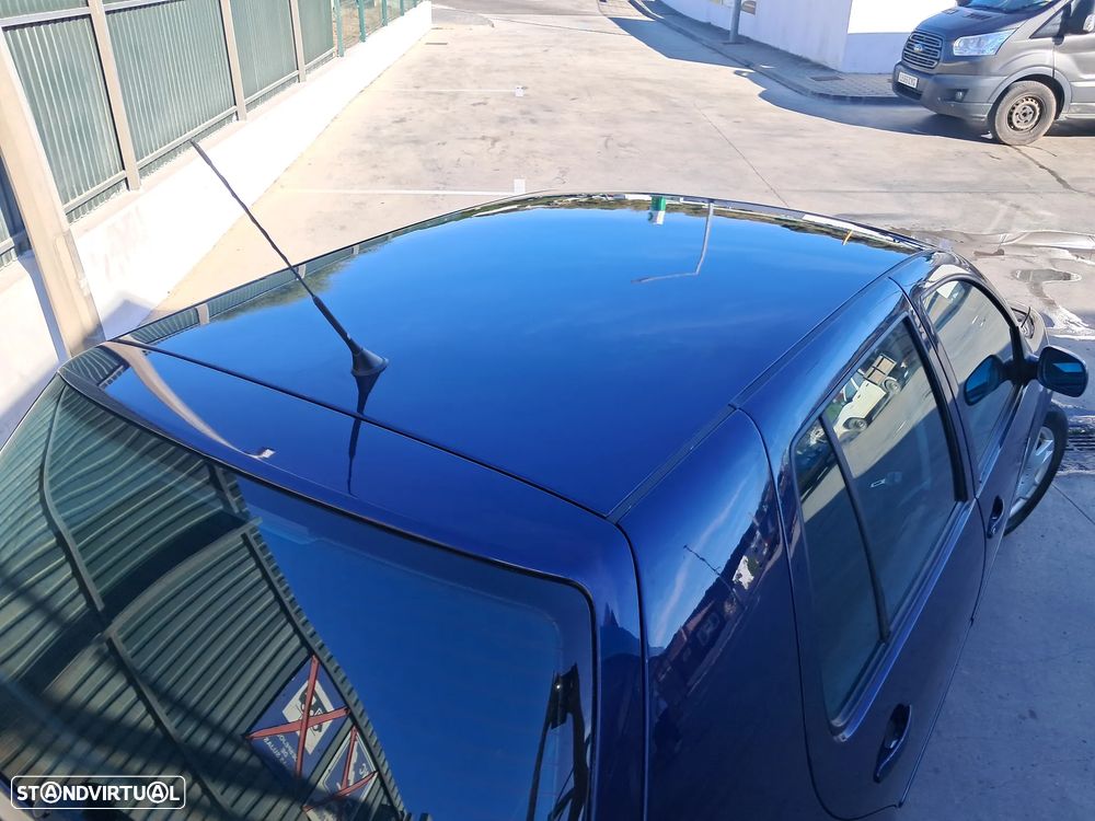 VW Golf 1.9 TDi 25 Anos - 7
