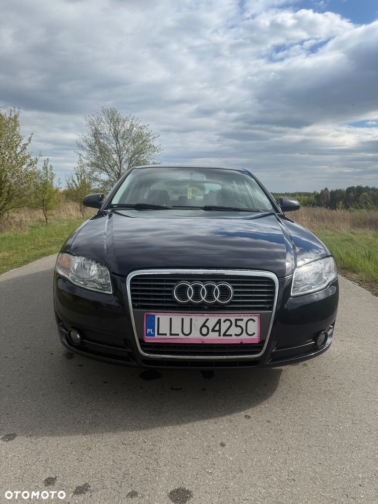 Audi A4 Limousine - 3