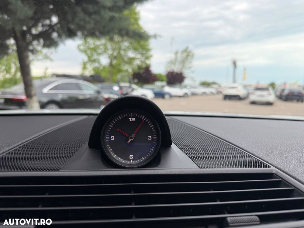Porsche Panamera 4S Executive - 20