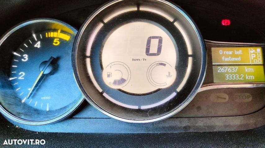 Renault Megane dCi 110 FAP EDC Dynamique - 9