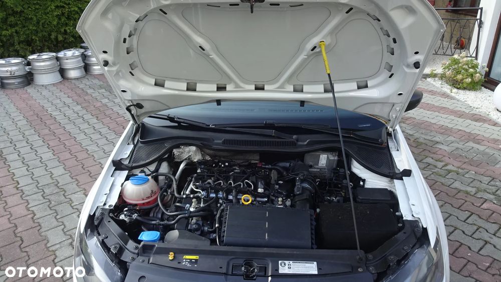 Volkswagen Polo 1.4 TDI beats - 9