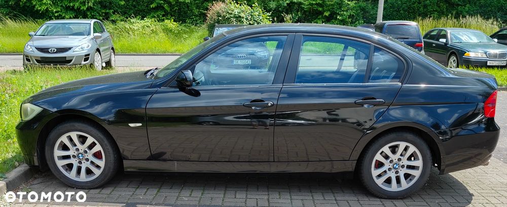 BMW Seria 3 320i - 5