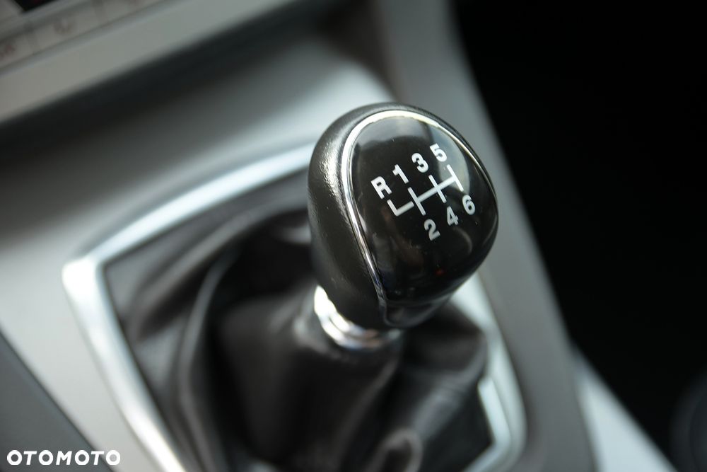 Ford Kuga - 31