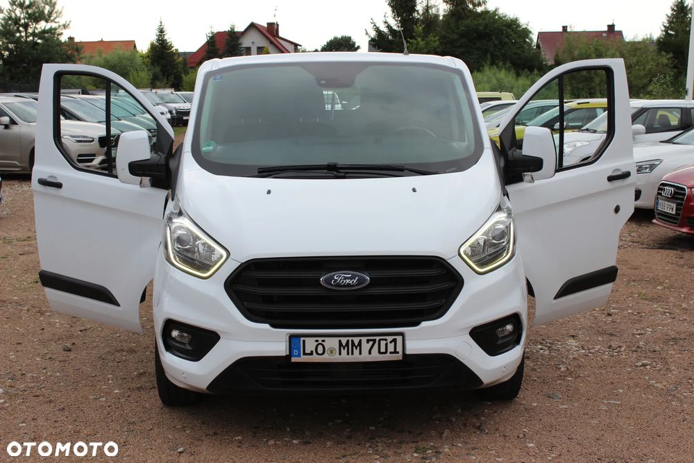 Ford TRANSIT CUSTOM - 24