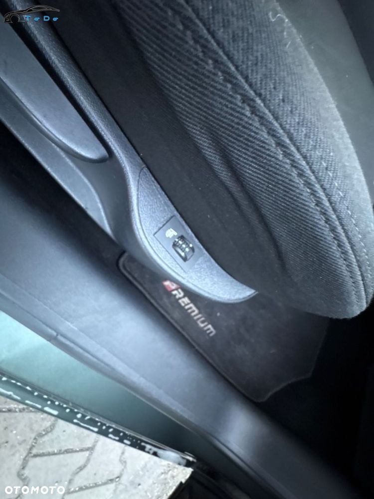 Peugeot 207 1.6 VTi Premium - 26